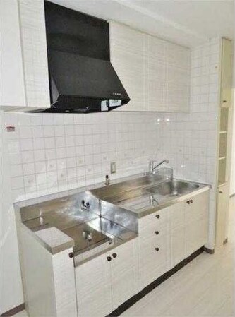 イーストパーク胡録台の物件内観写真